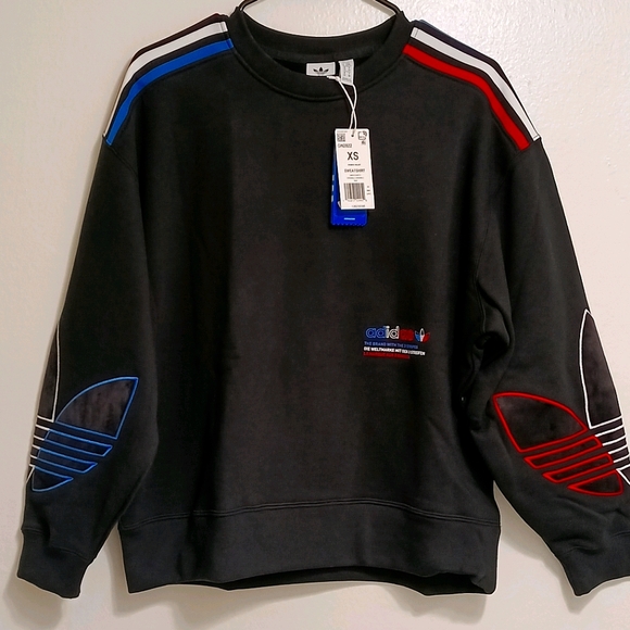 adidas Sweaters - NWT ADIDAS LOGO SWEATSHIRT XS